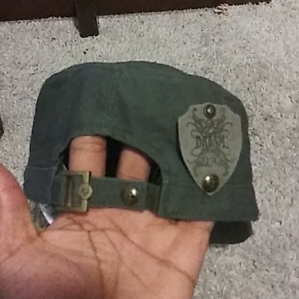 Hat - Picture 2 of 4
